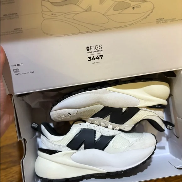NEW in box FIGS NEW BALANCE 3447 shoes 
Men 4 Woman 5.5 - Picture 7 of 10
